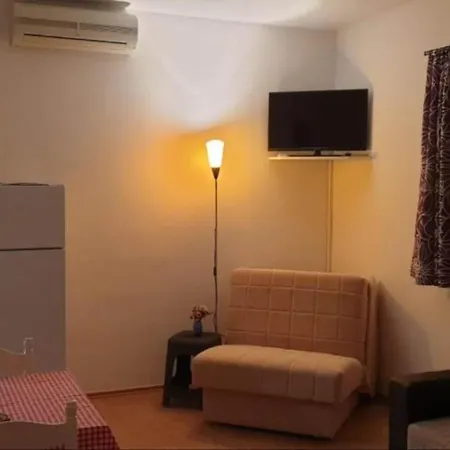 Gogi - One Bedroom A6