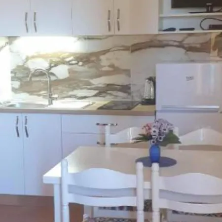 Gogi - One Bedroom A6 *