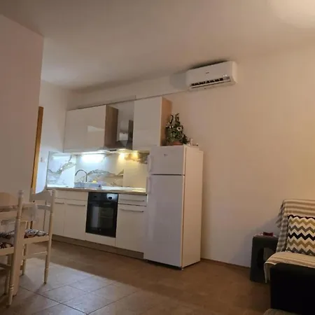 Gogi - One Bedroom A6 Διαμέρισμα *
