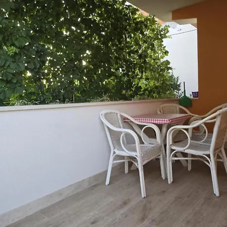 Gogi - One Bedroom A6 Lejlighed Trogir