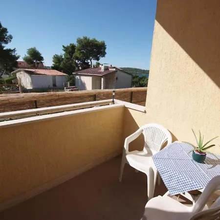 Gogi - One Bedroom A6